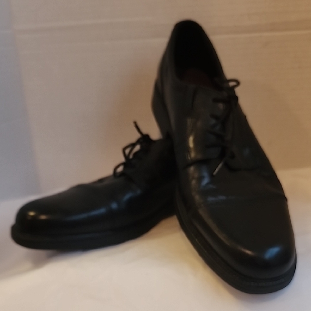 Bostonian Classic Black Men's Lace-Up Dress Shoes. 12M